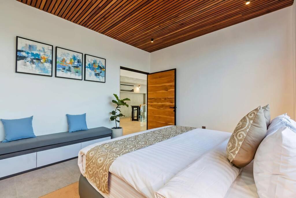 Manresa Villa Bali 4 Canggu Buitenkant foto