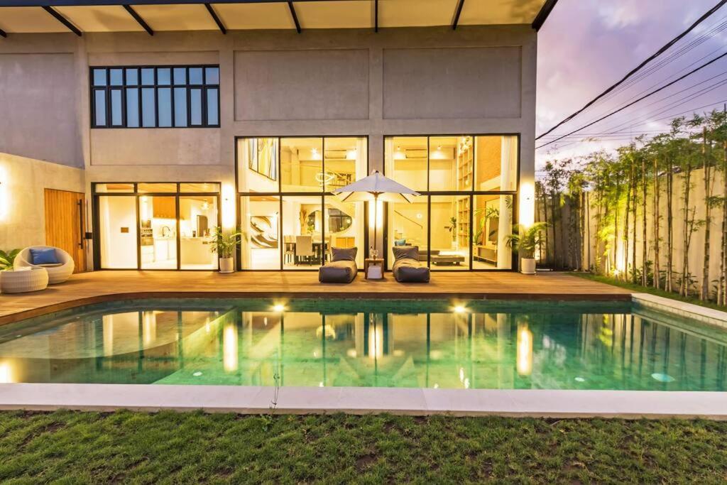 Manresa Villa Bali 4 Canggu Buitenkant foto