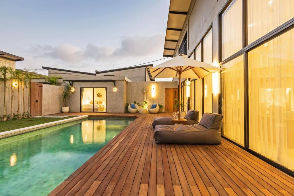 Manresa Villa Bali 4 Canggu Buitenkant foto