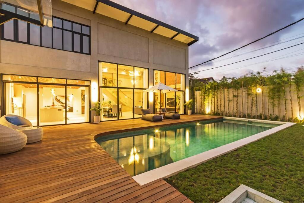 Manresa Villa Bali 4 Canggu Buitenkant foto