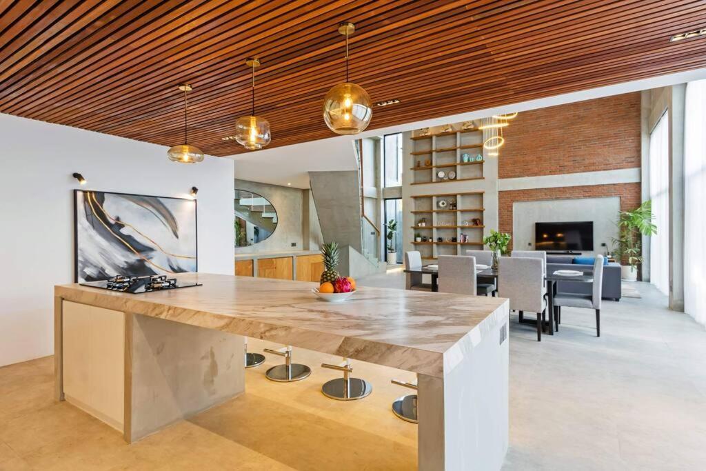 Manresa Villa Bali 4 Canggu Buitenkant foto